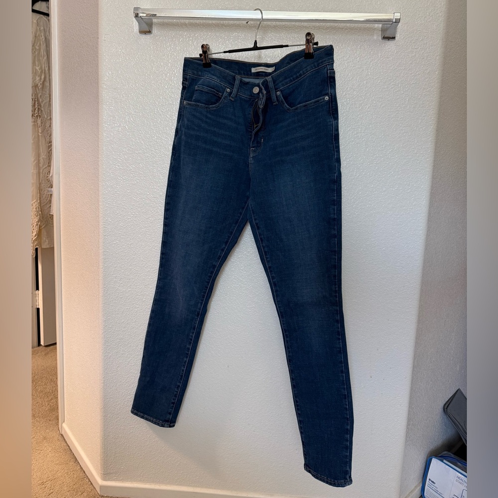 Levi’s Classic Blue Women's Jeans